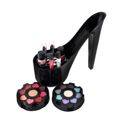 Coffret cadeau maquillage et manucure format chaussure